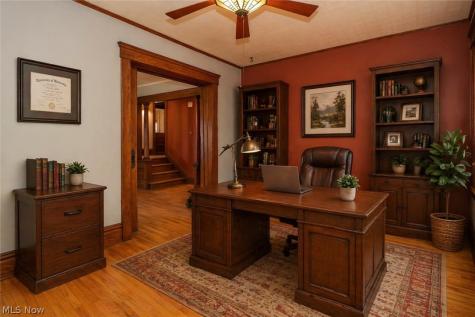 79 Beck Avenue Akron OH 44302