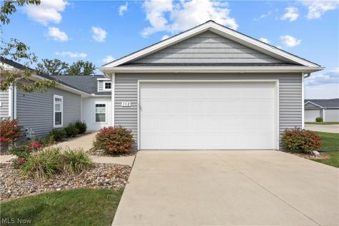 132 Acorn Lane Elyria OH 44035