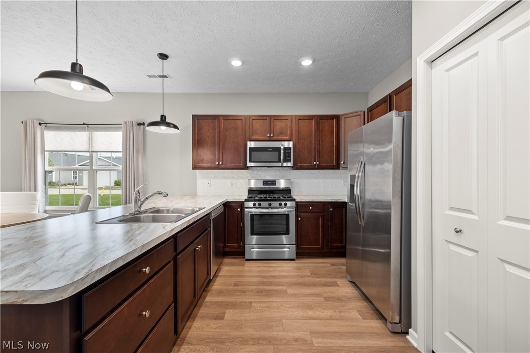 132 Acorn Lane Elyria OH 44035