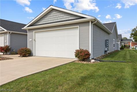 132 Acorn Lane Elyria OH 44035