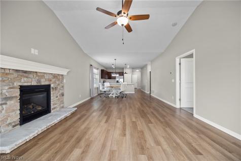132 Acorn Lane Elyria OH 44035