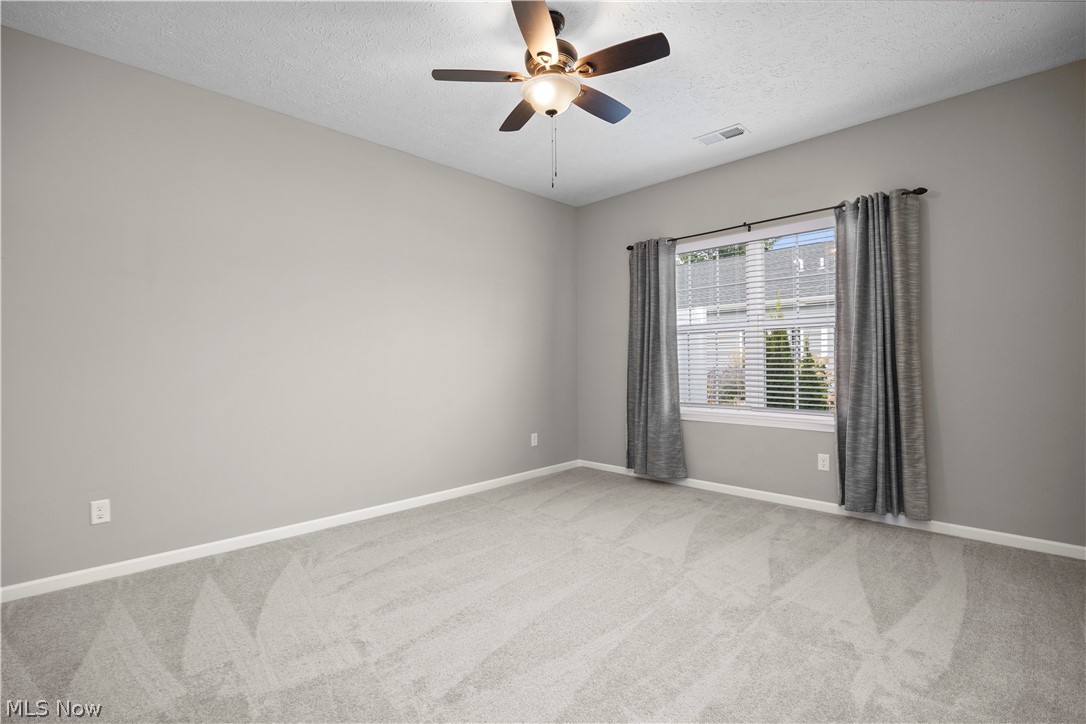 132 Acorn Lane Elyria OH 44035