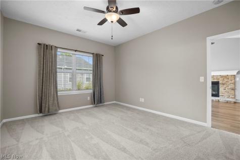 132 Acorn Lane Elyria OH 44035