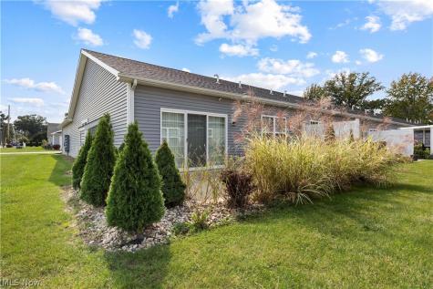 132 Acorn Lane Elyria OH 44035