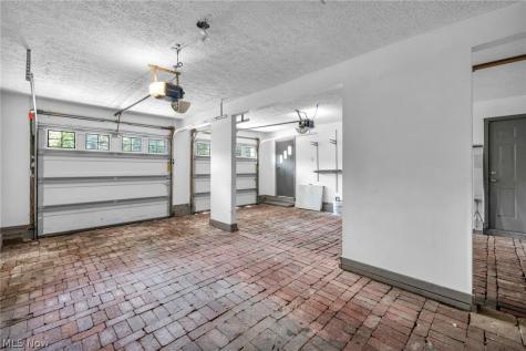 3789 Hummel Drive Akron OH 44319