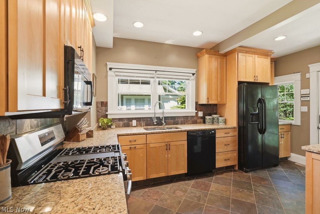 20675 Almar Drive Shaker Heights OH 44122