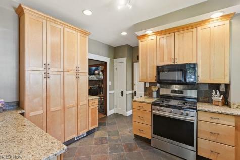 20675 Almar Drive Shaker Heights OH 44122