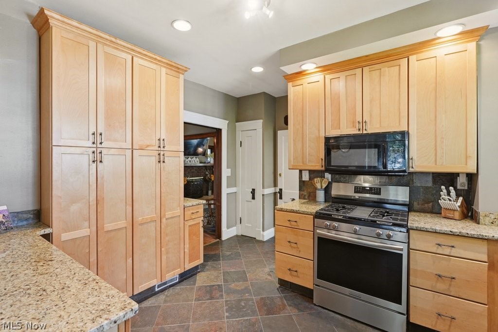 20675 Almar Drive Shaker Heights OH 44122