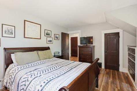 20675 Almar Drive Shaker Heights OH 44122