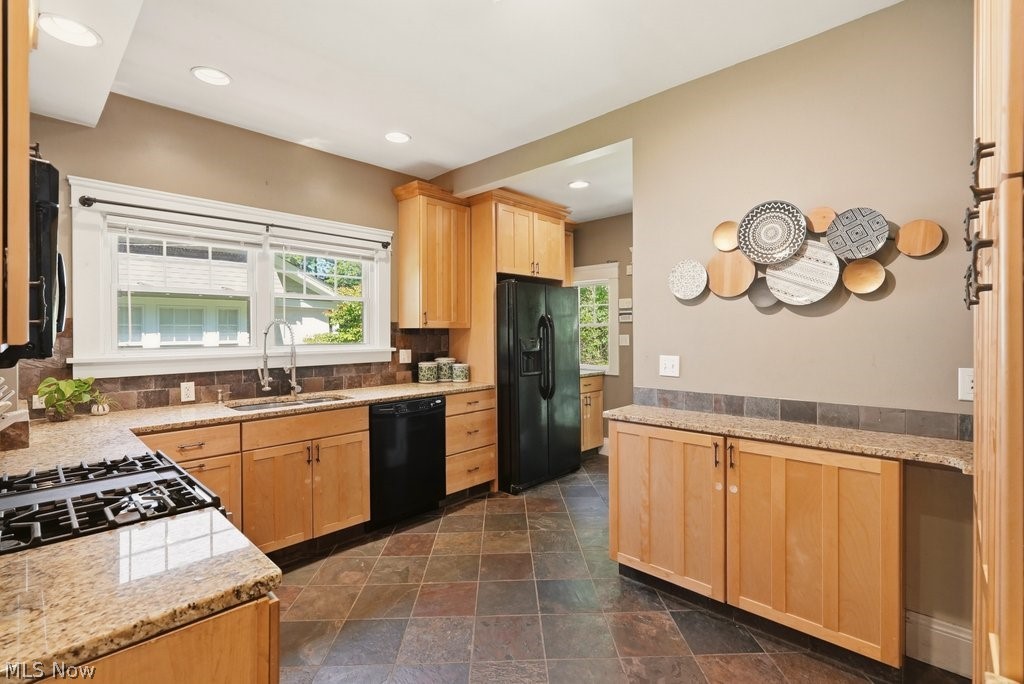 20675 Almar Drive Shaker Heights OH 44122