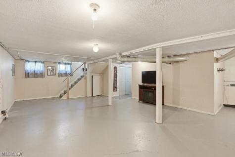 20675 Almar Drive Shaker Heights OH 44122