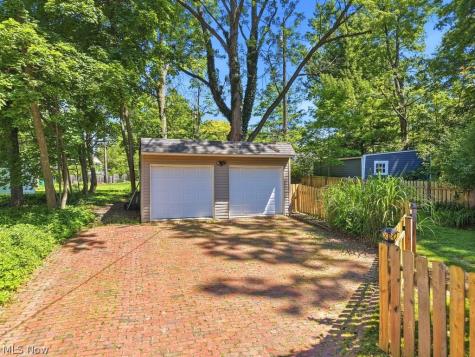 20675 Almar Drive Shaker Heights OH 44122