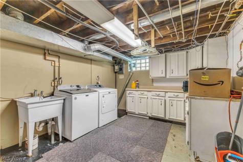 950 E Sprague Road Broadview Heights OH 44147