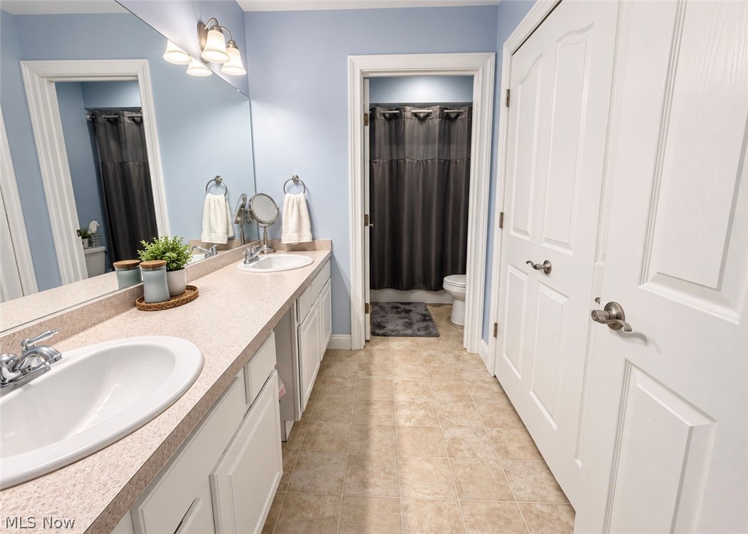 2414 Greenbriar Lane Madison OH 44057