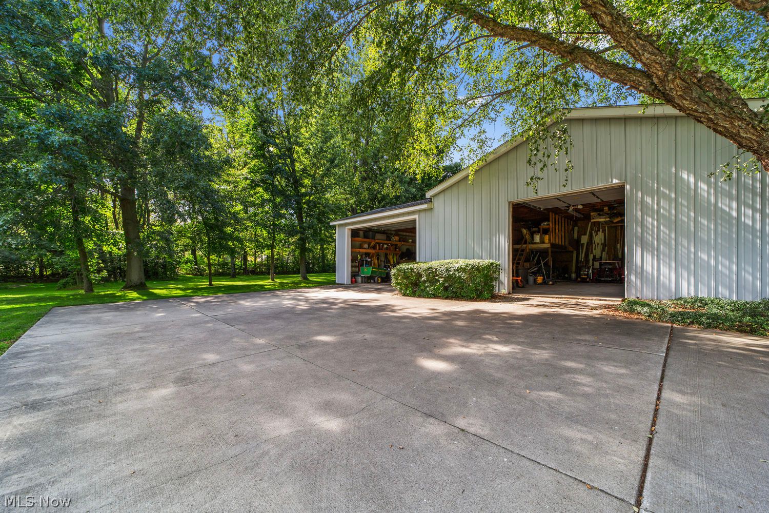 48252 Tina Lane Amherst OH 44001