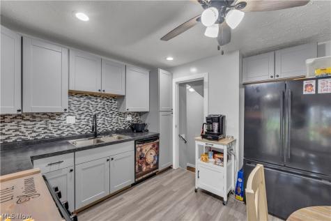 13004 Rockside Road Garfield Heights OH 44125