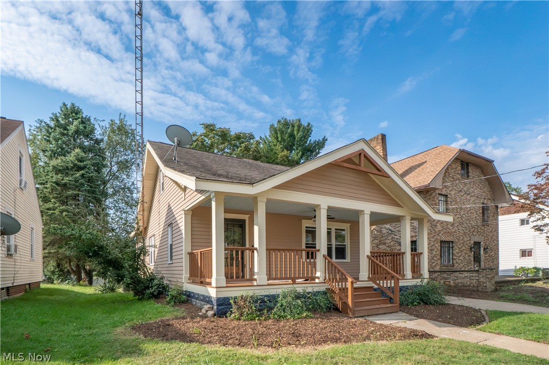 216 6th Street NE North Canton OH 44720