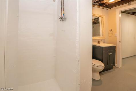 216 6th Street NE North Canton OH 44720