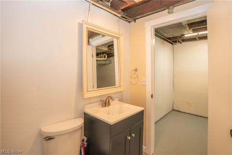 216 6th Street NE North Canton OH 44720