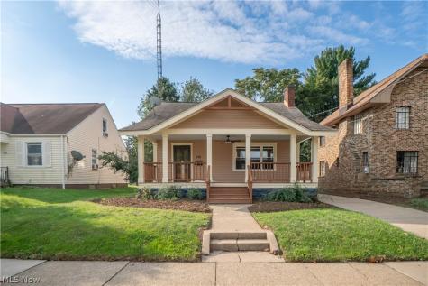 216 6th Street NE North Canton OH 44720