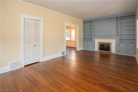 216 6th Street NE North Canton OH 44720