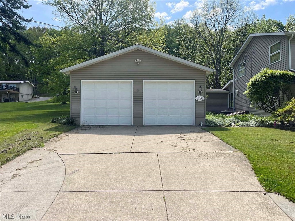 8180 Maple Street SW Sherrodsville OH 44675
