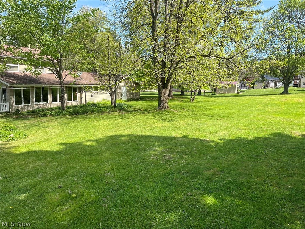 8180 Maple Street SW Sherrodsville OH 44675