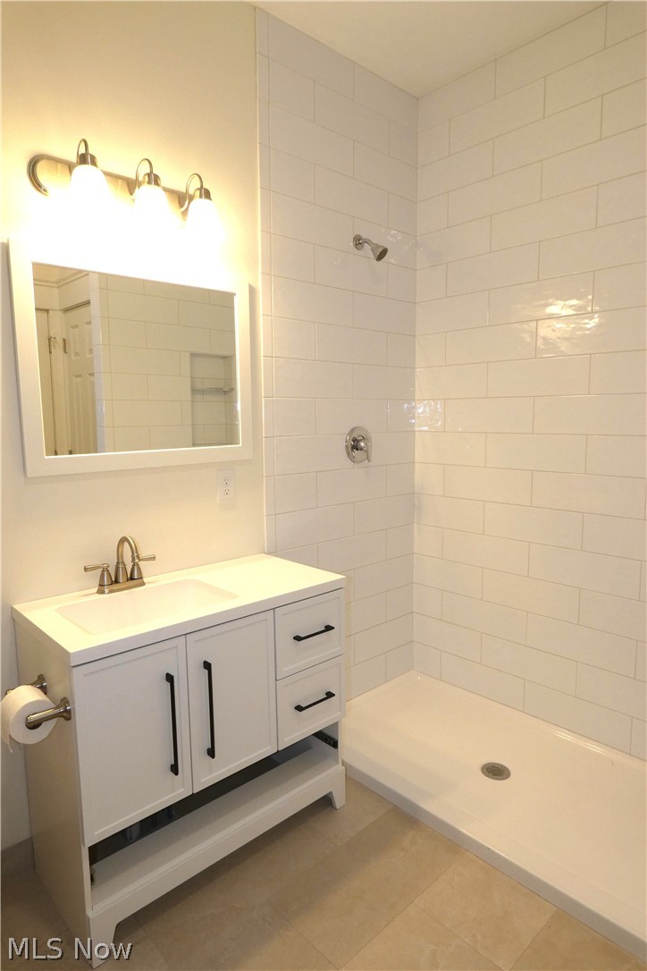 14068 Caves Road Novelty OH 44072