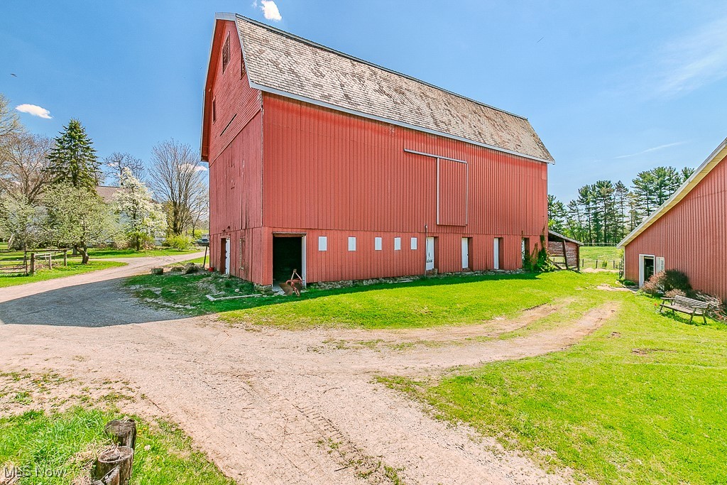 14068 Caves Road Novelty OH 44072