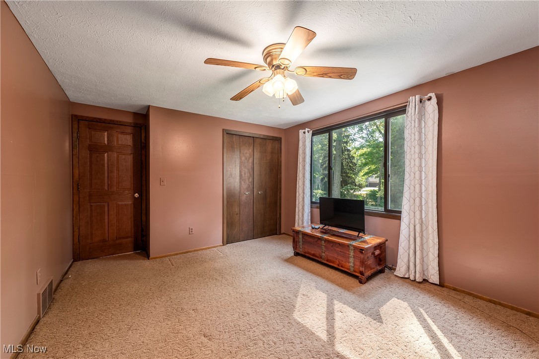 32581 Captains Galley Avon Lake OH 44012