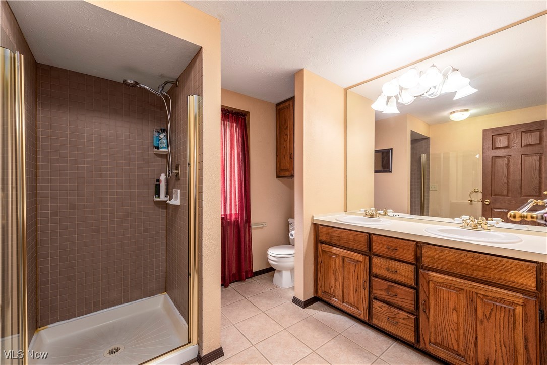 32581 Captains Galley Avon Lake OH 44012