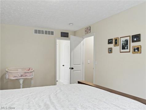 1418 Johns Road Clinton OH 44216