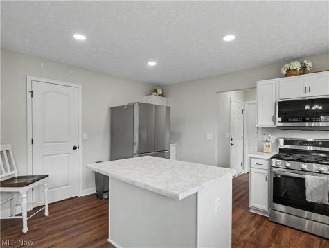 1418 Johns Road Clinton OH 44216