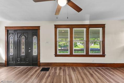 155 Dellenberger Avenue Akron OH 44312
