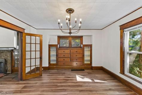 155 Dellenberger Avenue Akron OH 44312