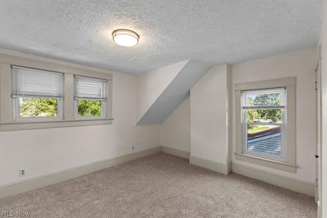 155 Dellenberger Avenue Akron OH 44312