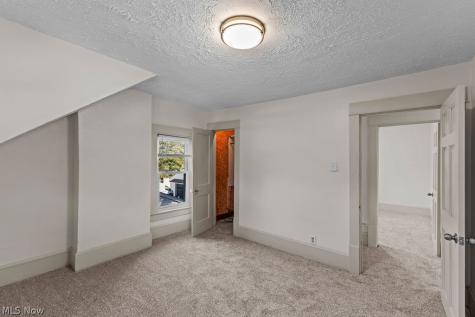 155 Dellenberger Avenue Akron OH 44312