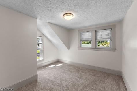 155 Dellenberger Avenue Akron OH 44312