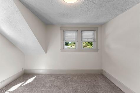 155 Dellenberger Avenue Akron OH 44312