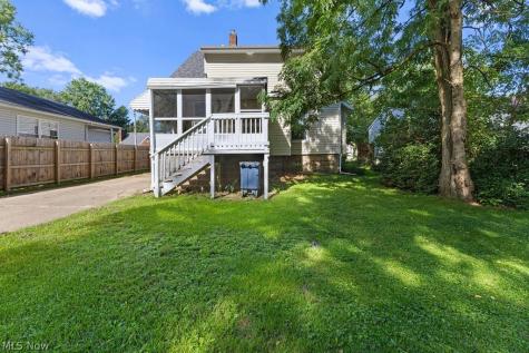 155 Dellenberger Avenue Akron OH 44312