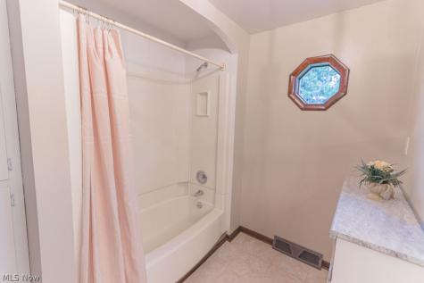 51883 Telegraph Amherst OH 44001