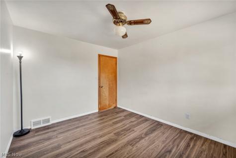 4208 Spring Crest Drive Brooklyn OH 44144