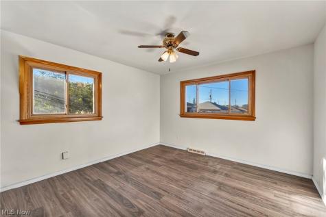 4208 Spring Crest Drive Brooklyn OH 44144