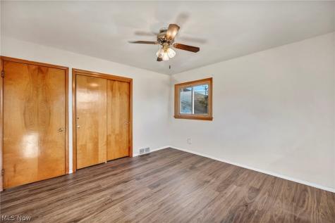 4208 Spring Crest Drive Brooklyn OH 44144