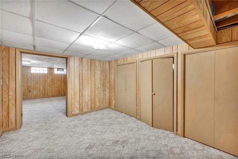 4208 Spring Crest Drive Brooklyn OH 44144