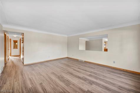 4208 Spring Crest Drive Brooklyn OH 44144