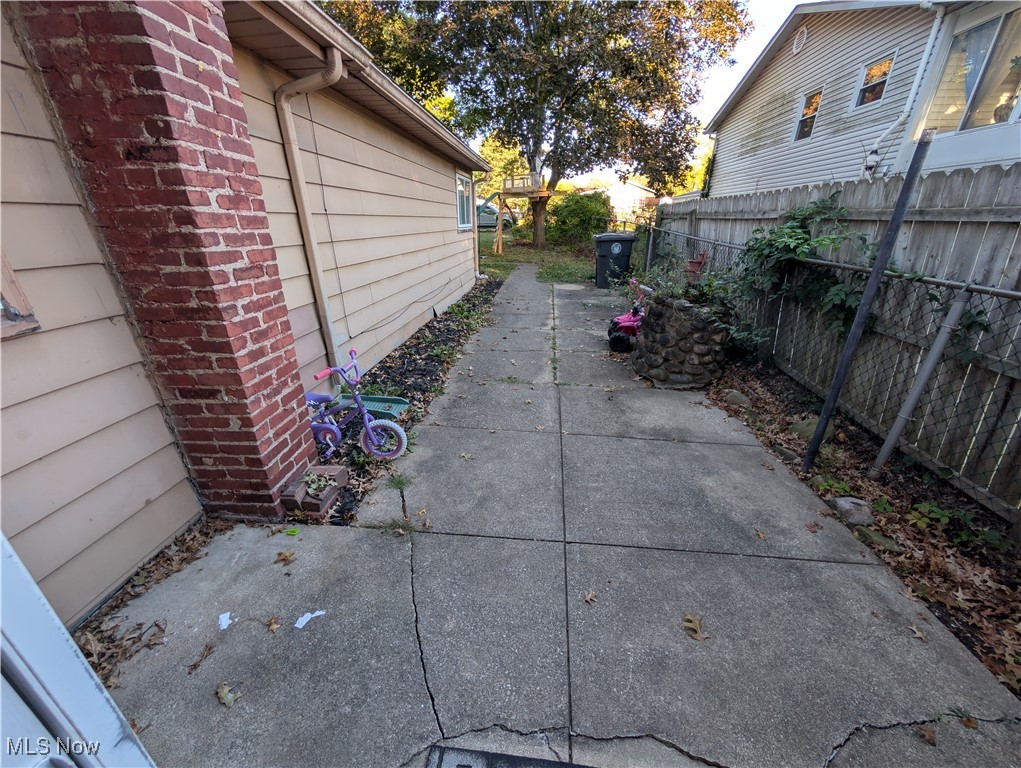 200 Stull Avenue Akron OH 44312