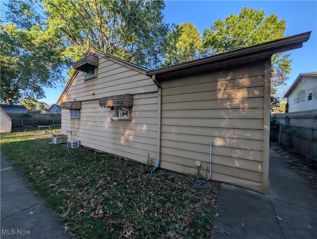 200 Stull Avenue Akron OH 44312