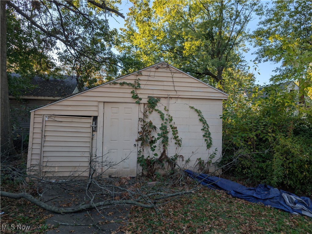 200 Stull Avenue Akron OH 44312