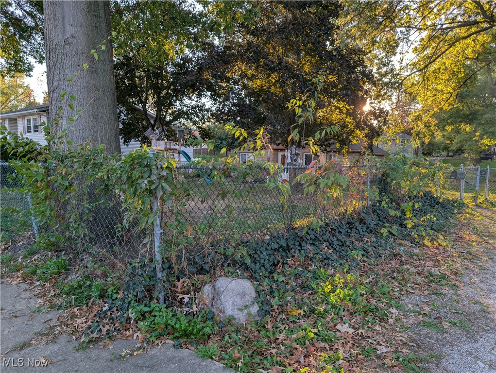 200 Stull Avenue Akron OH 44312